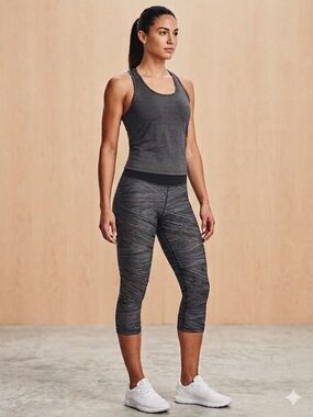 Under Armour HeatGear Geo-Print Capri Leggings Medium